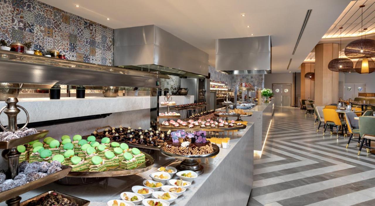 Vert Hotel Eilat By Afi Hotels Екстериор снимка The buffet at the hotel